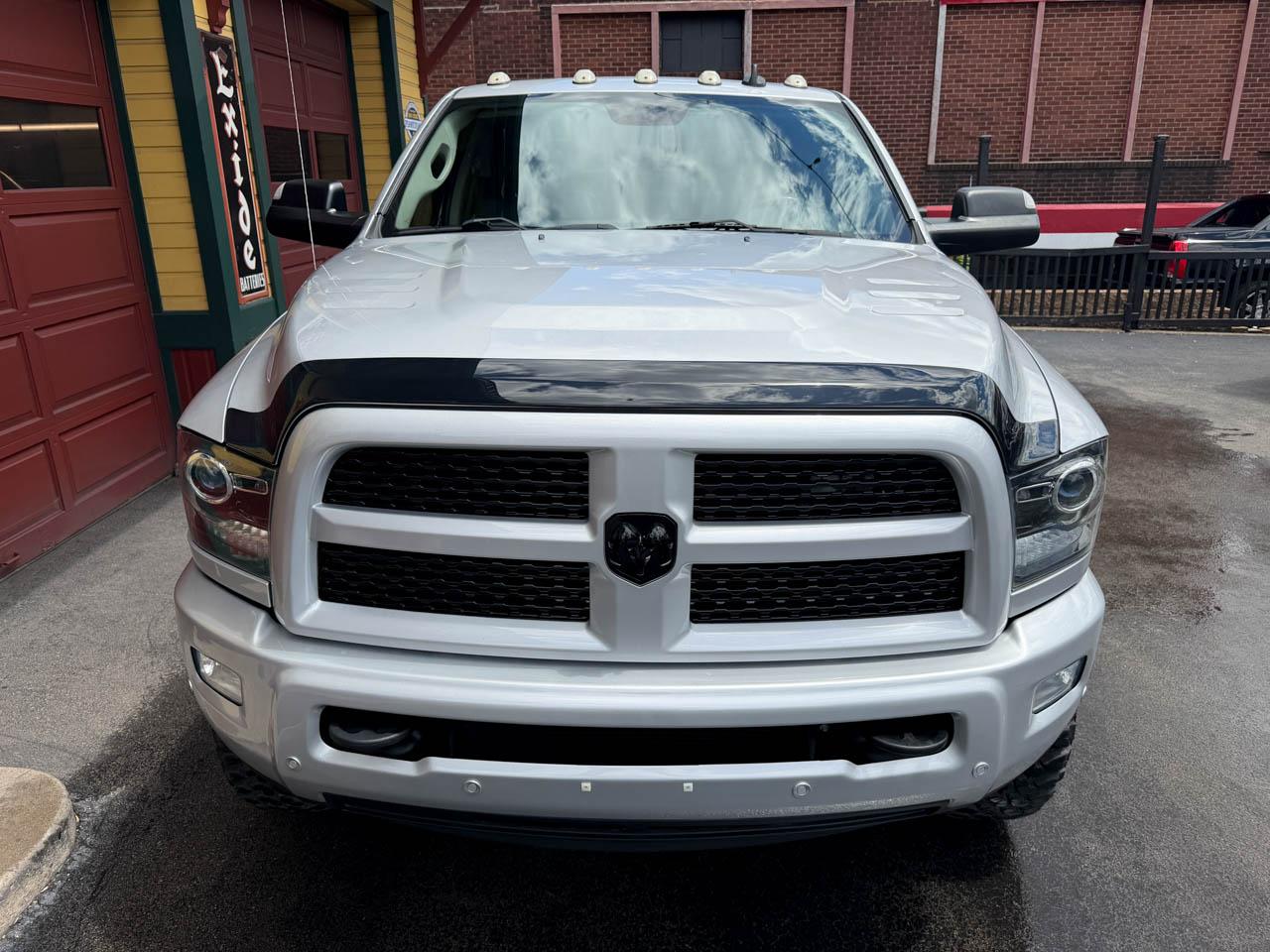RAM 2500 Laramie Crew Cab SWB 4WD 2016