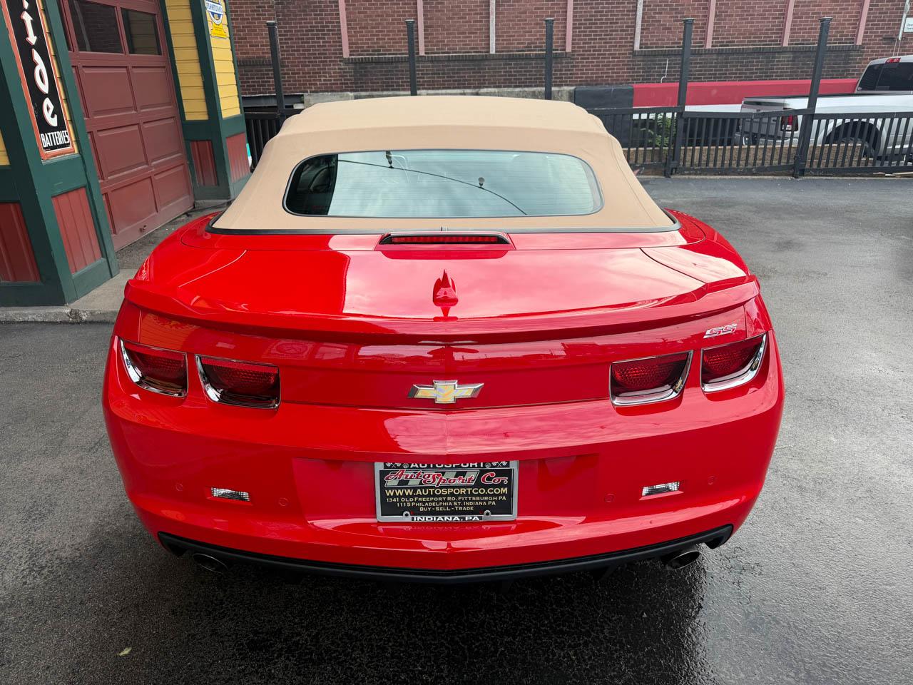 Chevrolet Camaro Convertible 2SS 2011