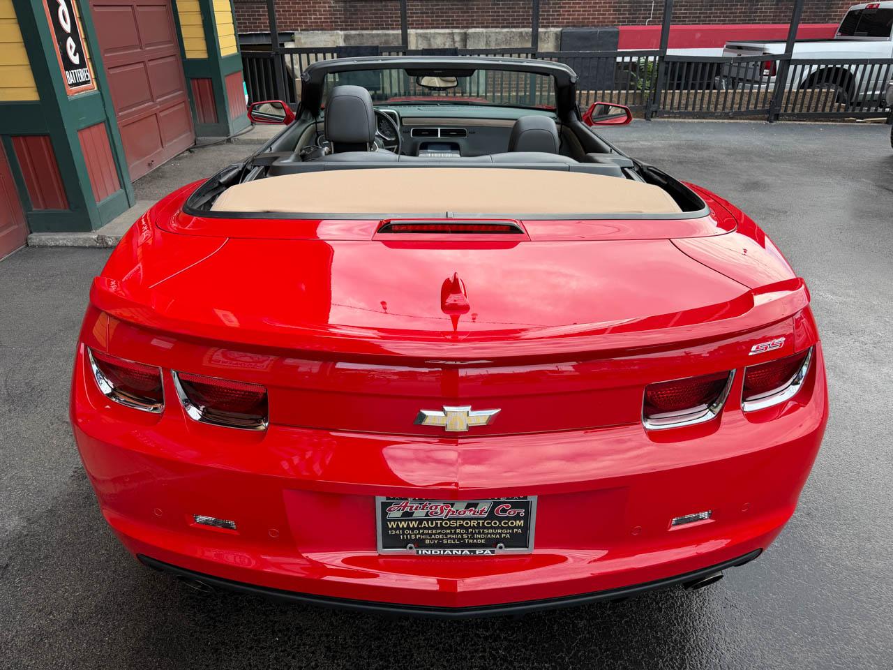 Chevrolet Camaro Convertible 2SS 2011