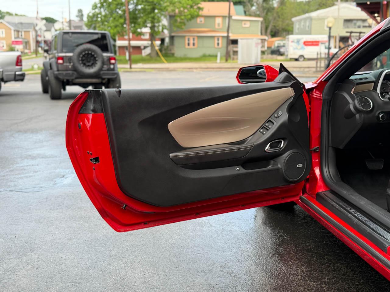 Chevrolet Camaro Convertible 2SS 2011