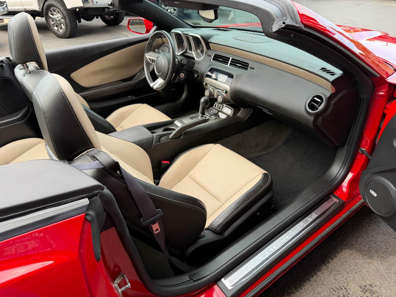 Chevrolet Camaro Convertible 2SS 2011