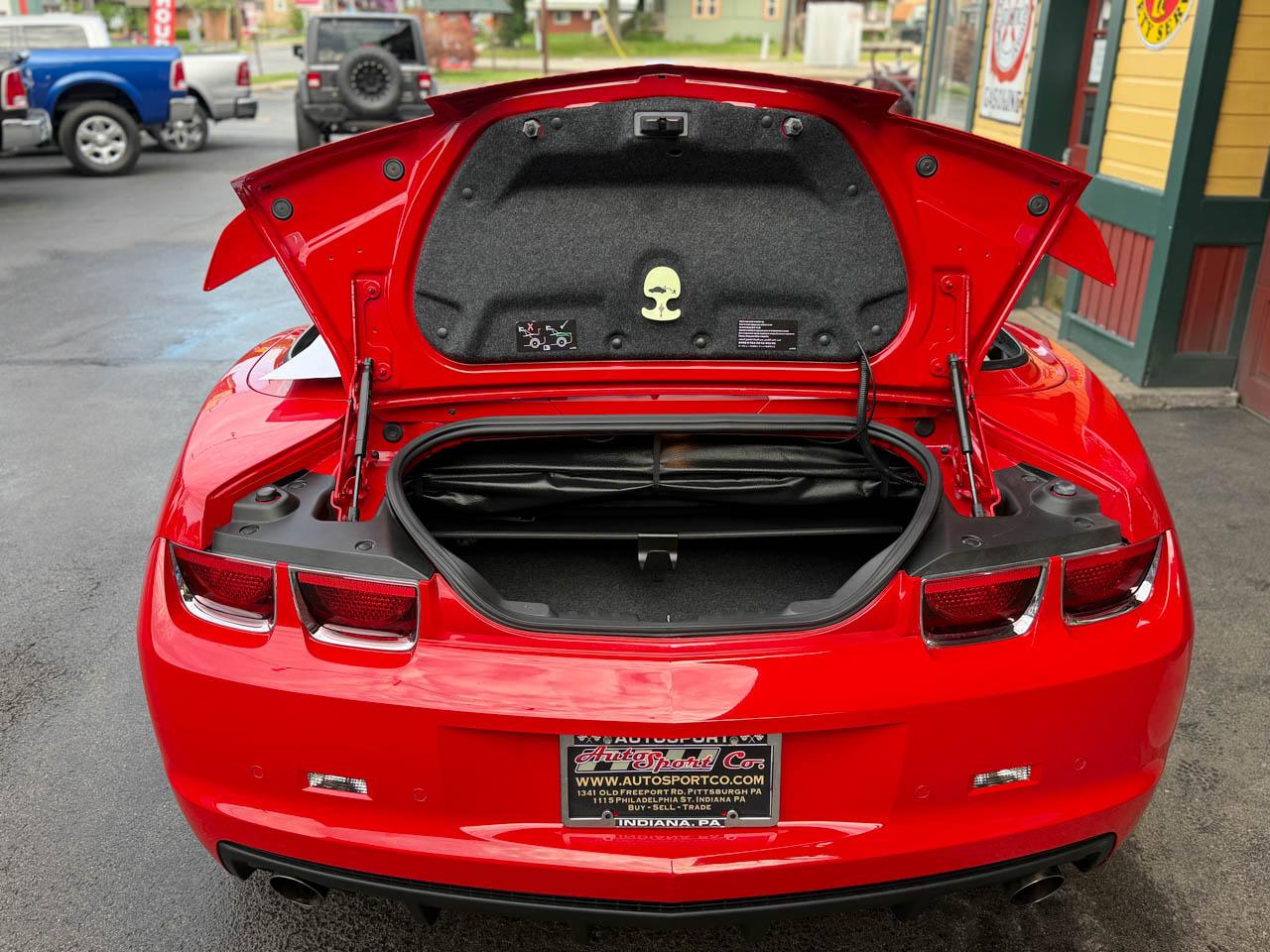 Chevrolet Camaro Convertible 2SS 2011