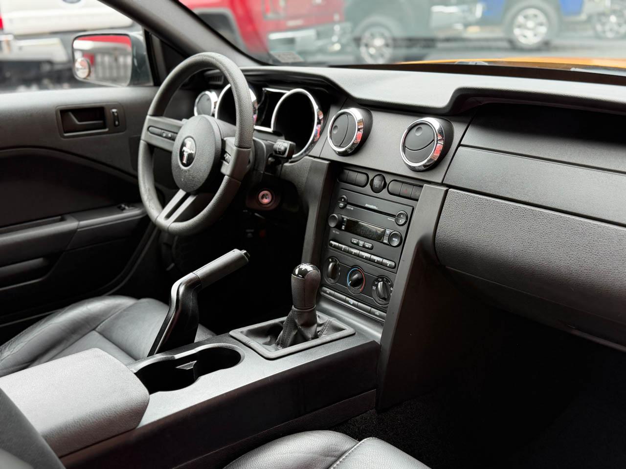 Ford Mustang V6 Premium Coupe 2007