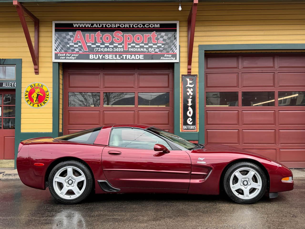 Chevrolet Corvette Coupe 2003