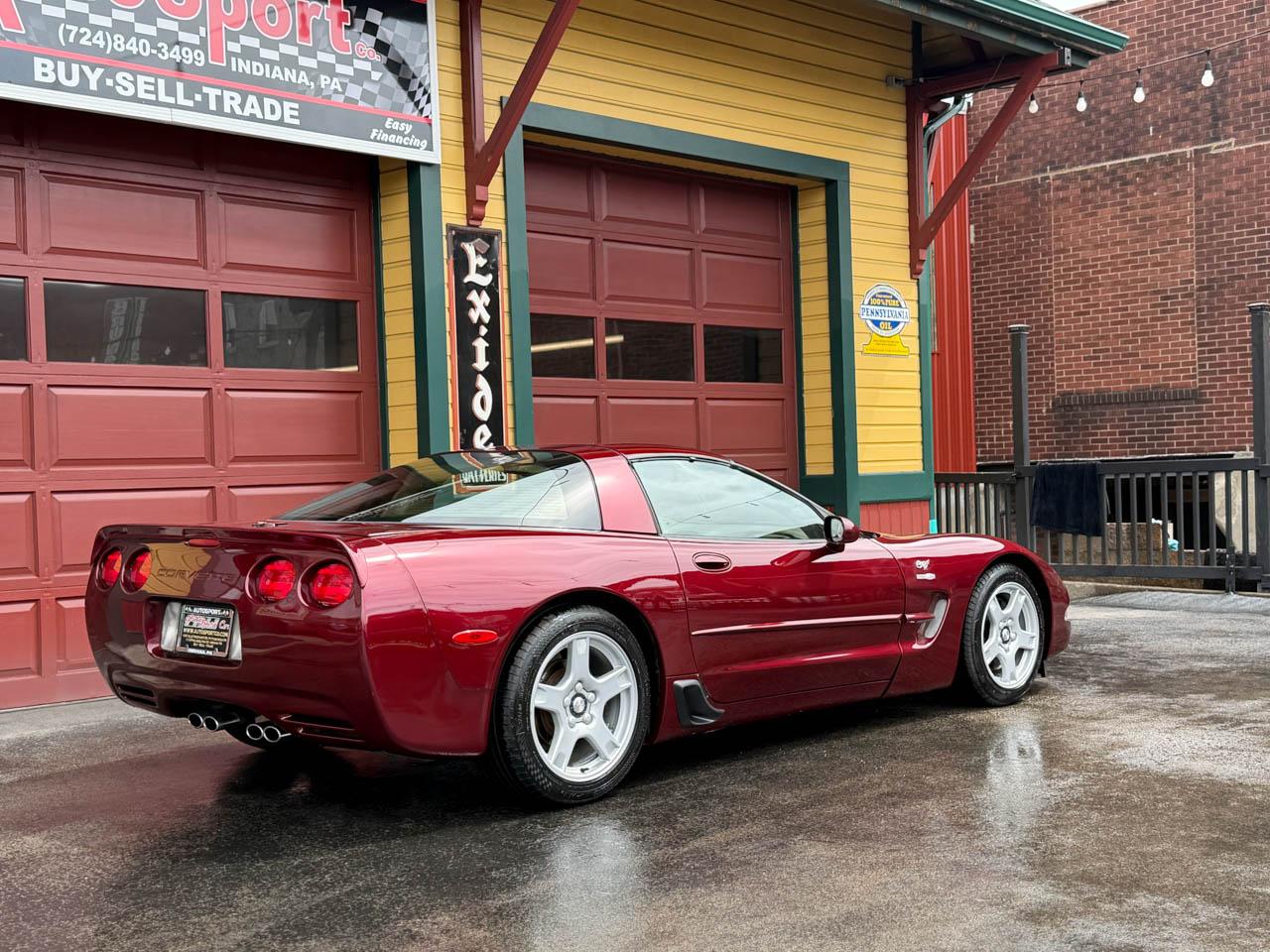 Chevrolet Corvette Coupe 2003