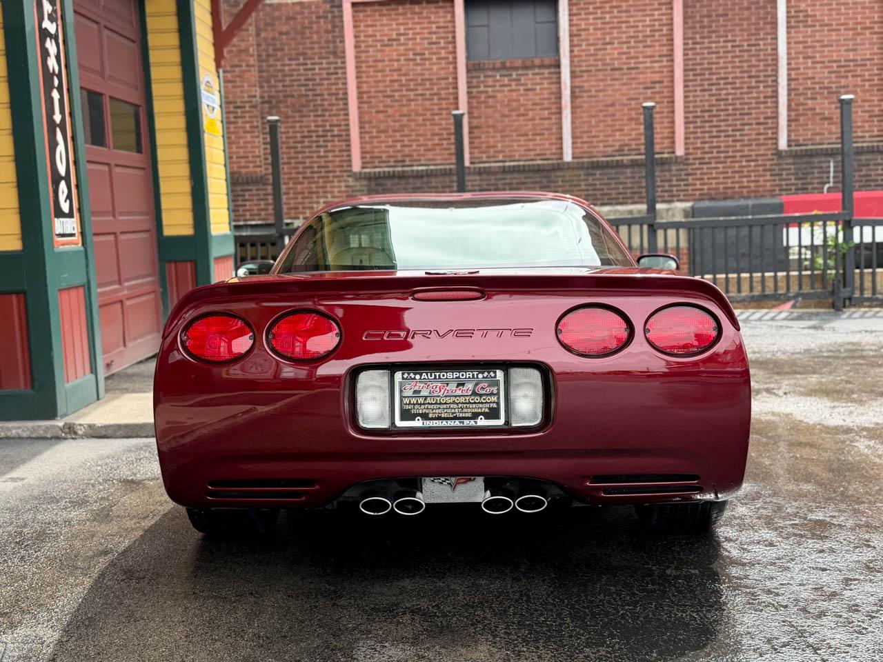 Chevrolet Corvette Coupe 2003