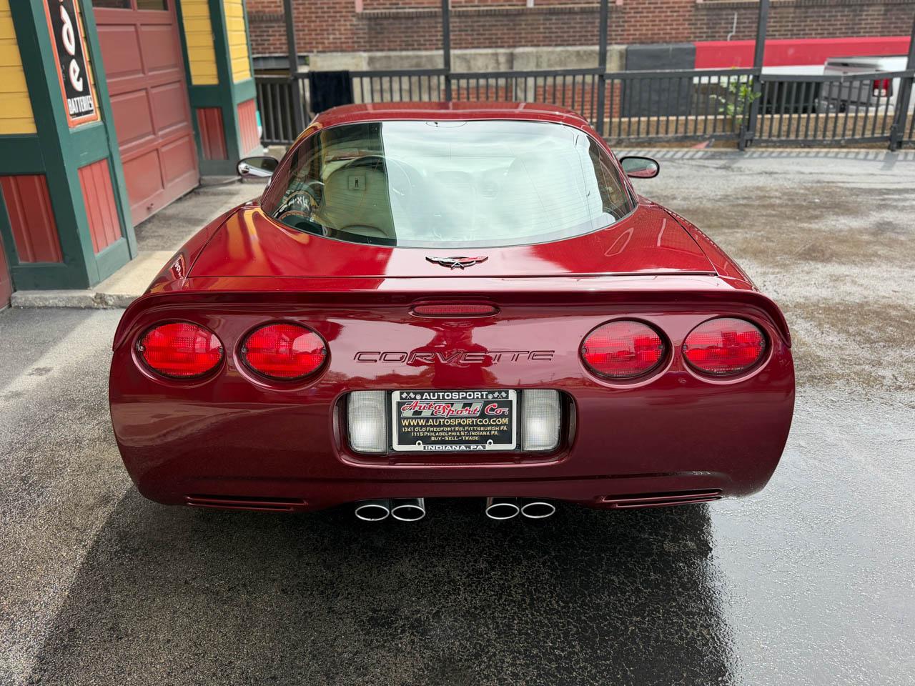 Chevrolet Corvette Coupe 2003