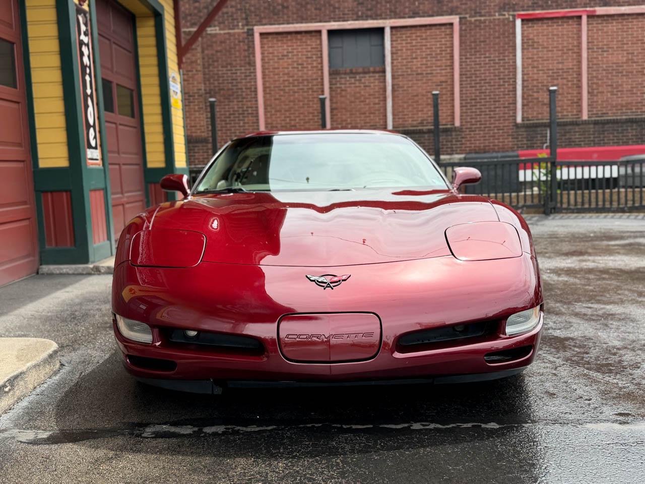 Chevrolet Corvette Coupe 2003