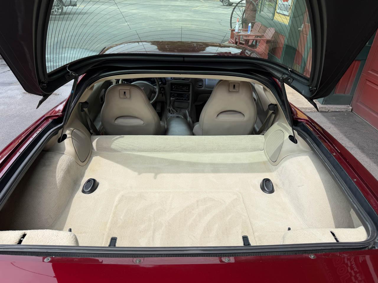 Chevrolet Corvette Coupe 2003