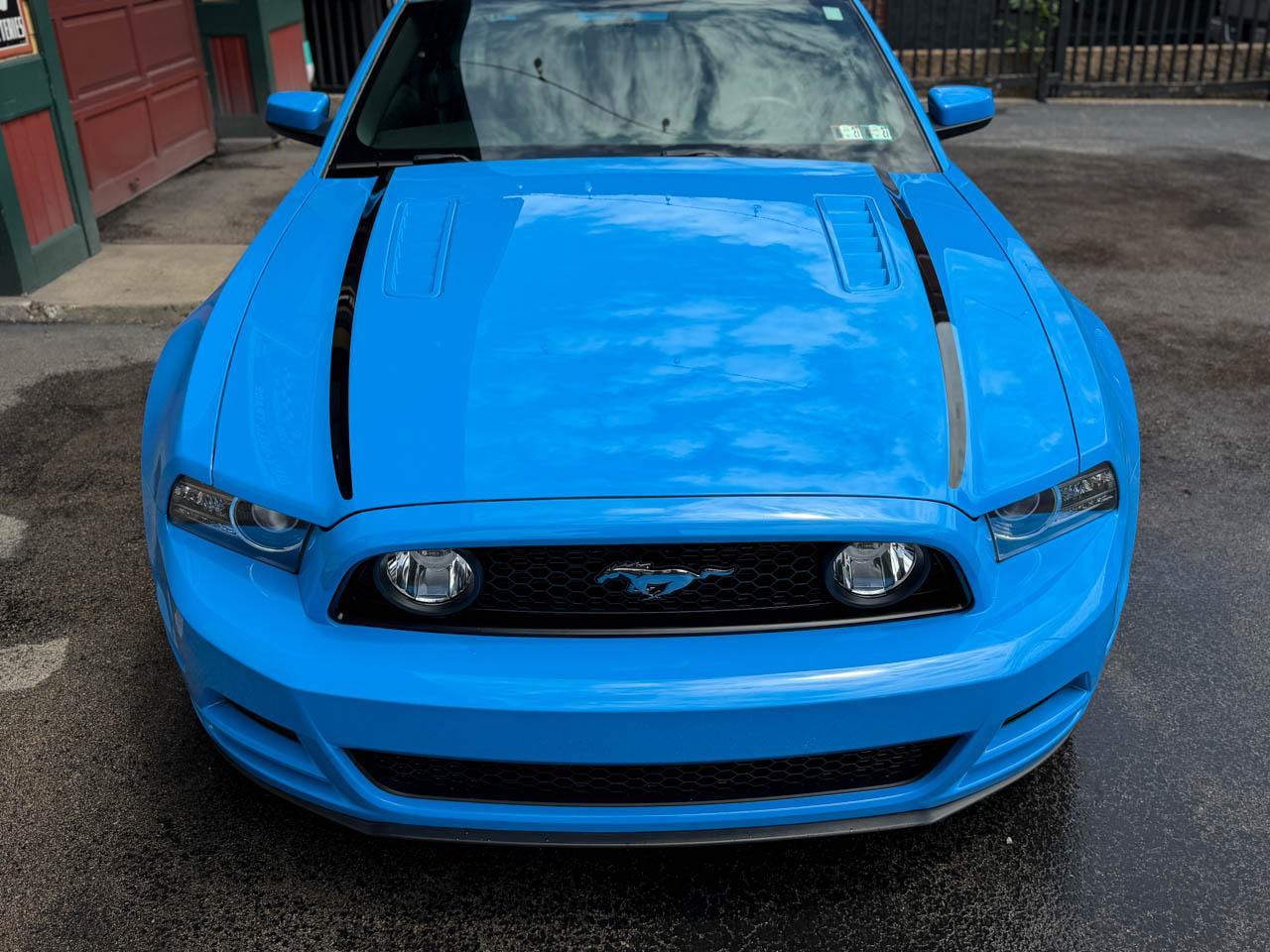 Ford Mustang GT Premium Coupe 2013