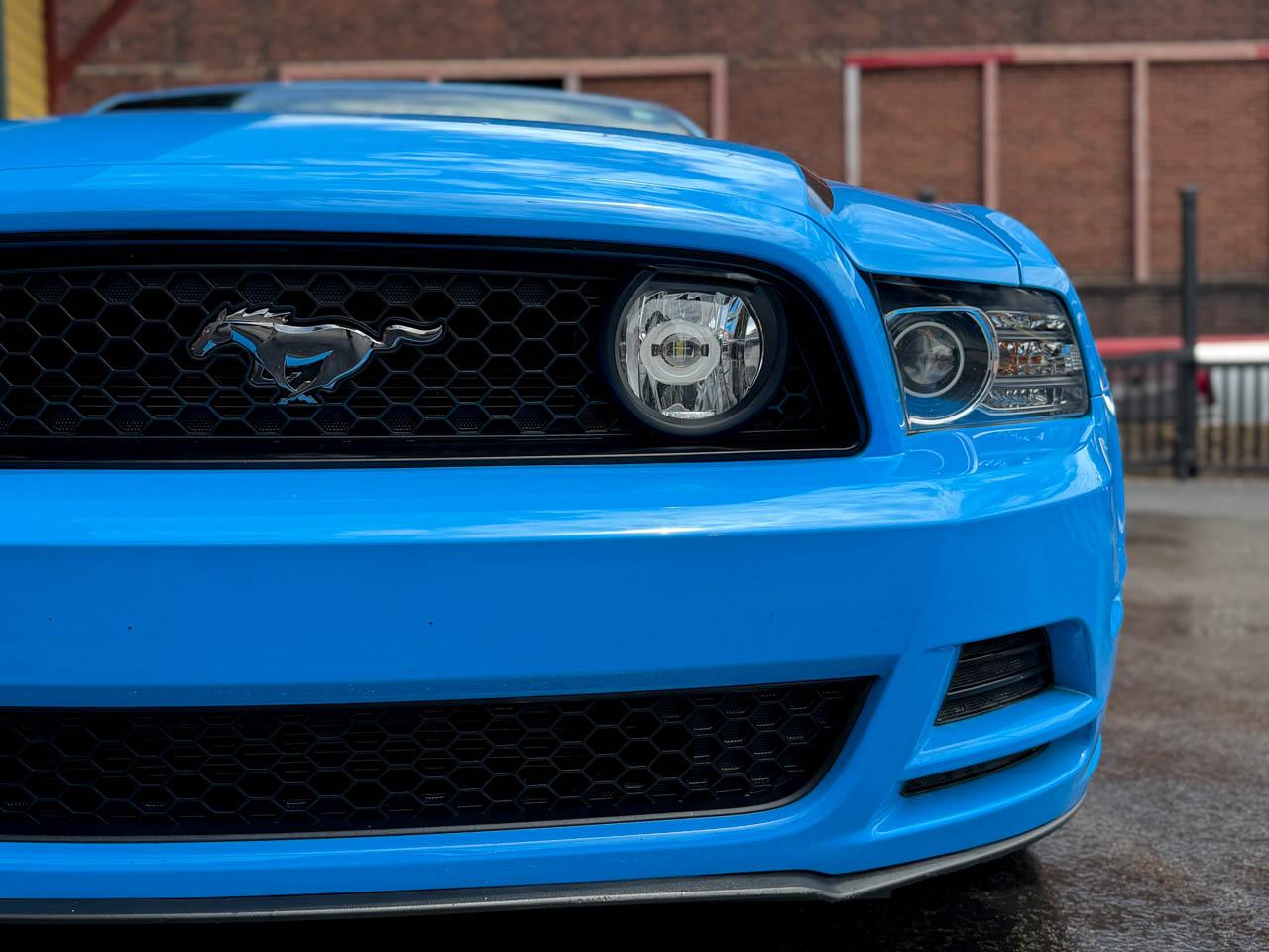 Ford Mustang GT Premium Coupe 2013