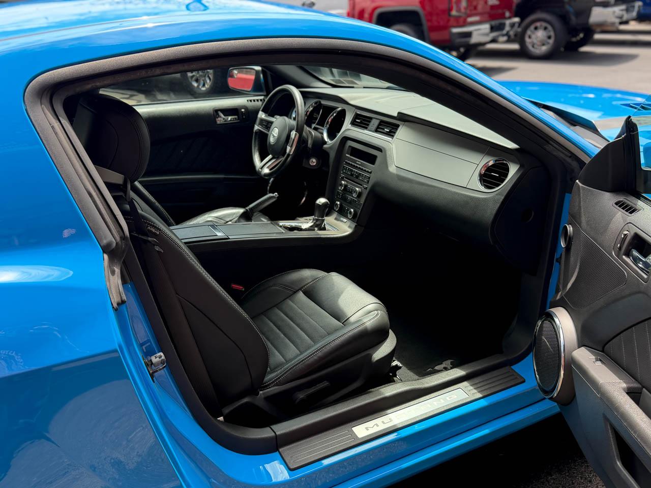 Ford Mustang GT Premium Coupe 2013