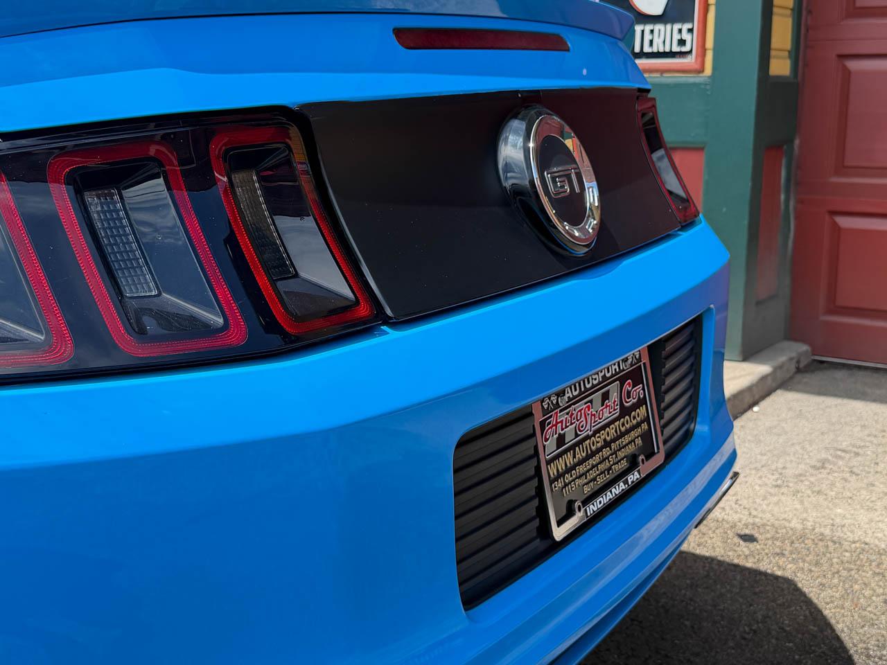 Ford Mustang GT Premium Coupe 2013