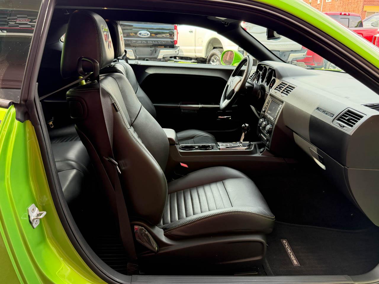 Dodge Challenger R/T 2011