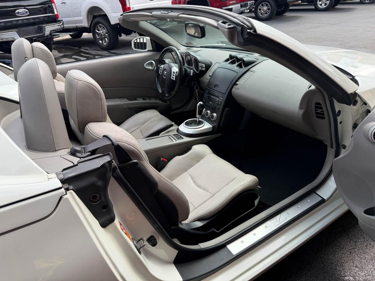 Nissan 350Z Enthusiast Roadster 2006
