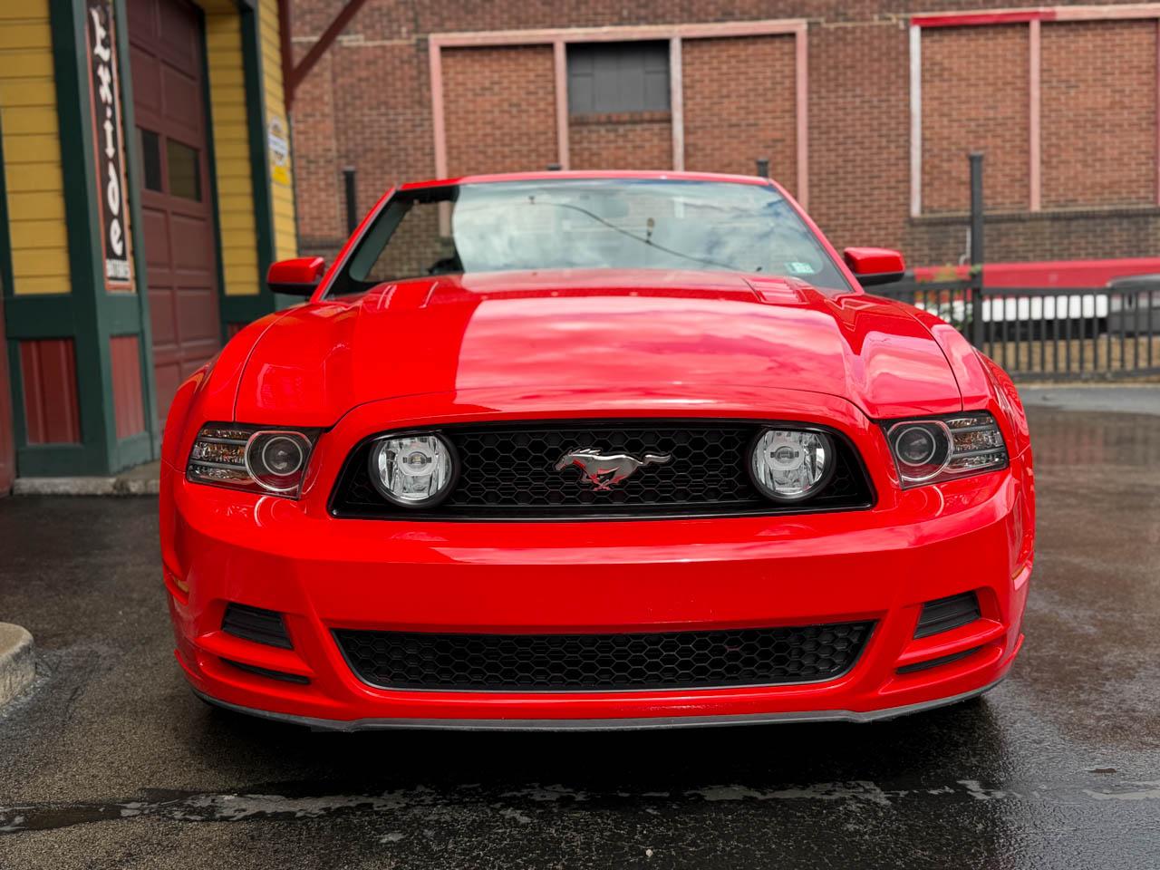 Ford Mustang GT convertible 2013
