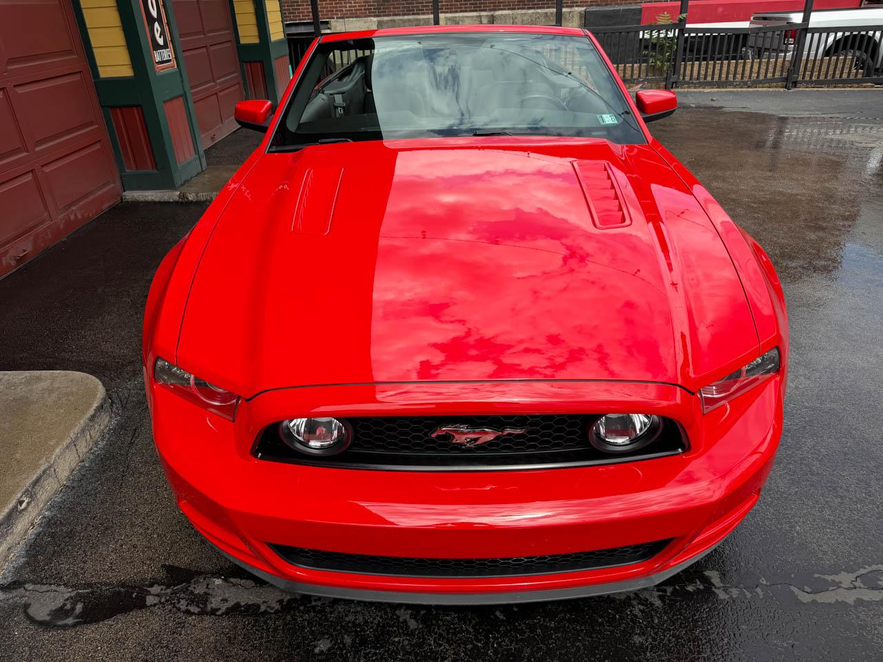 Ford Mustang GT convertible 2013