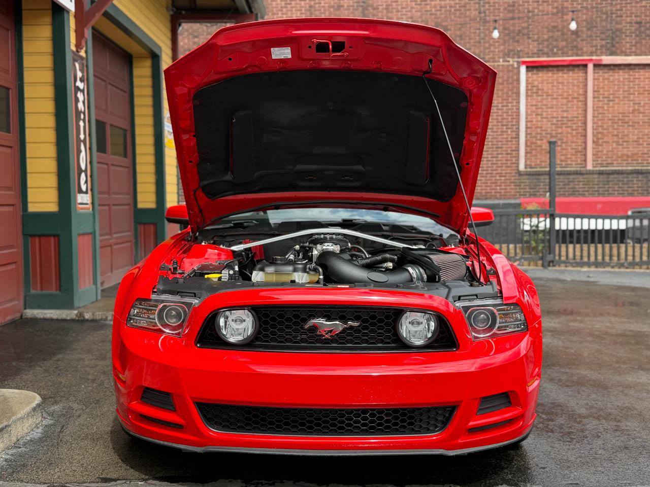 Ford Mustang GT convertible 2013