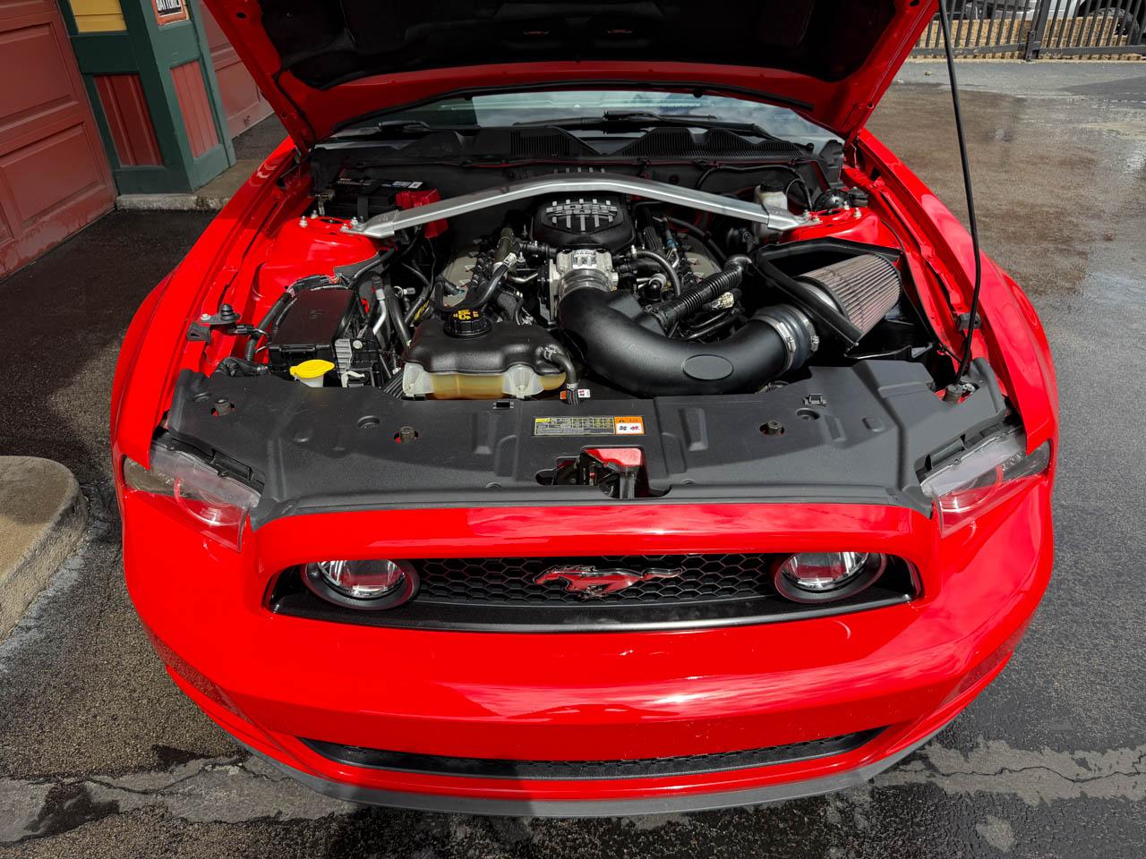 Ford Mustang GT convertible 2013
