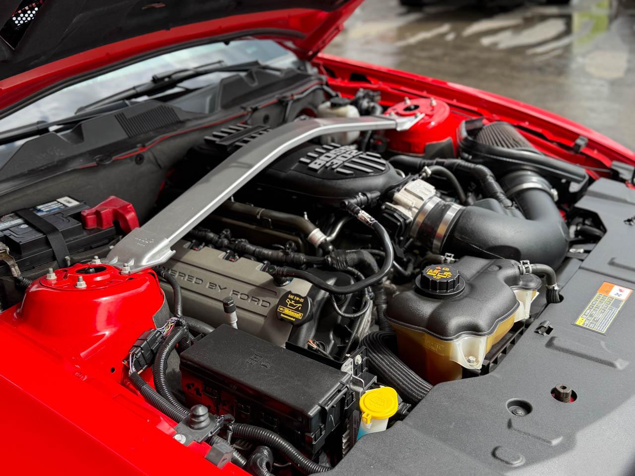 Ford Mustang GT convertible 2013