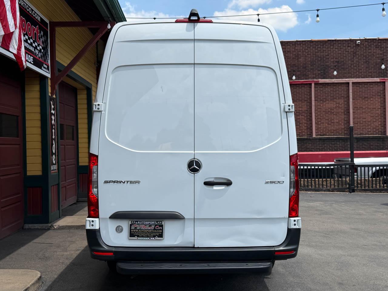 Mercedes-Benz Sprinter  2019