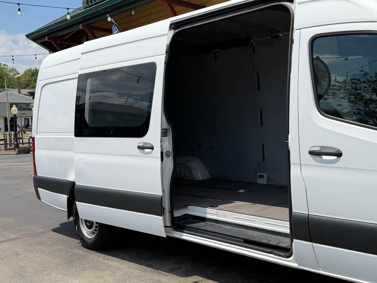 Mercedes-Benz Sprinter  2019