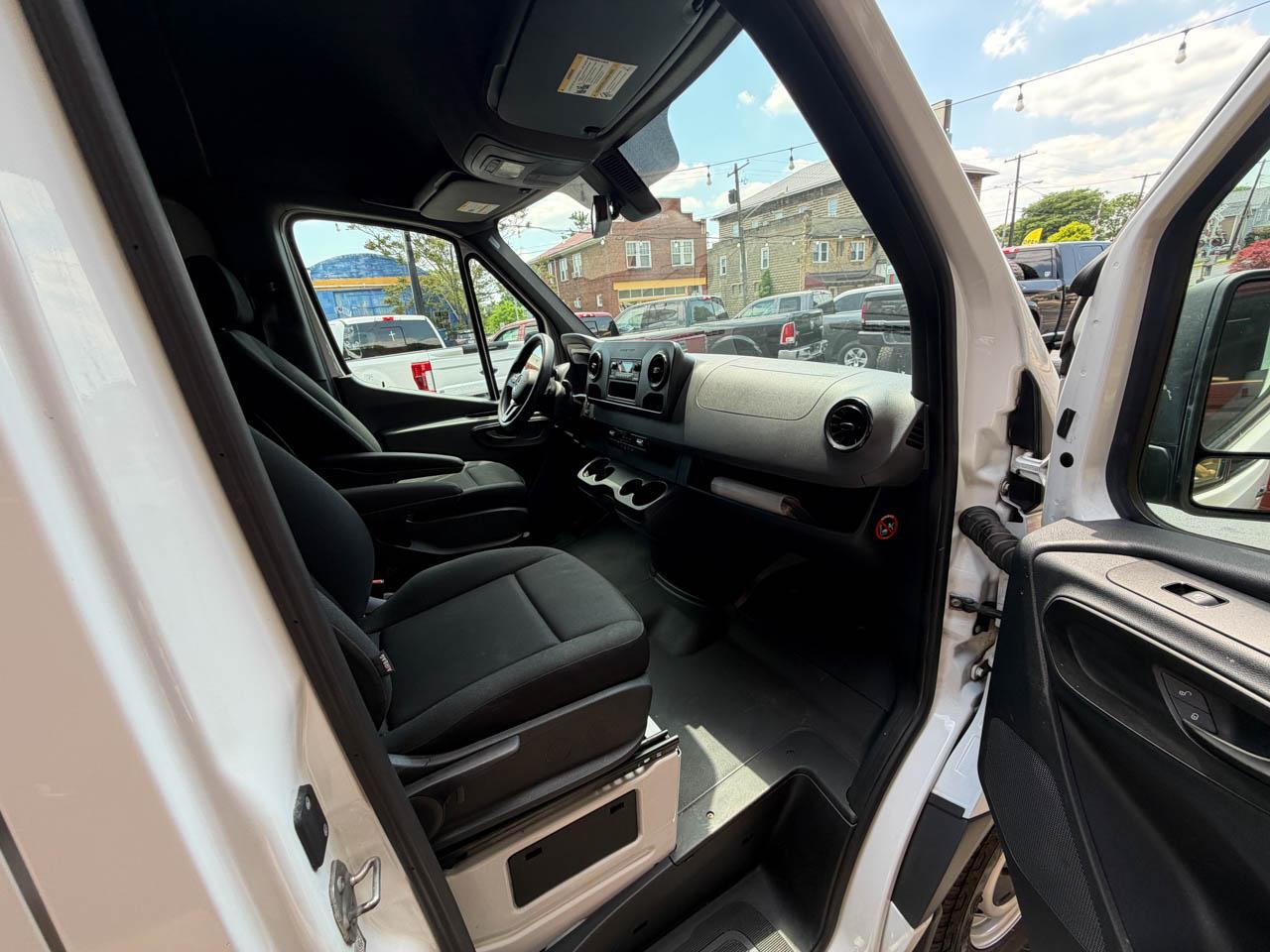 Mercedes-Benz Sprinter  2019