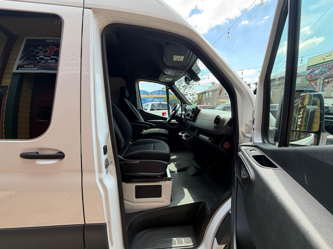 Mercedes-Benz Sprinter  2019