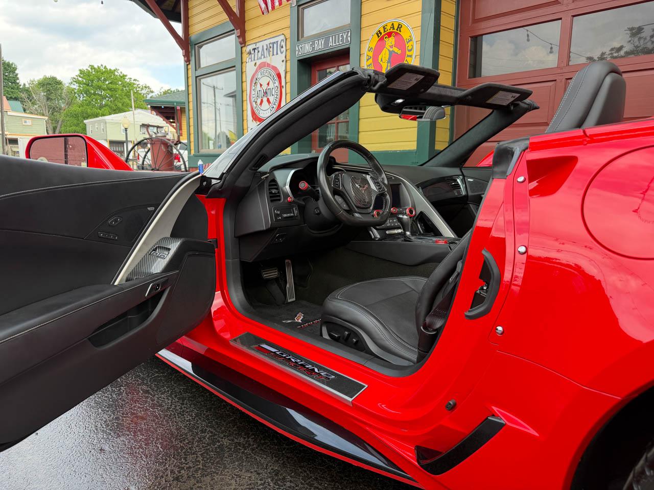 Chevrolet Corvette Grand Sport w/3LT Convertbile 2017