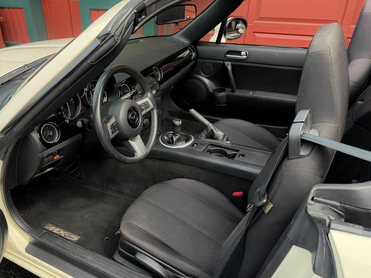 Mazda MX-5 Miata Touring 2008