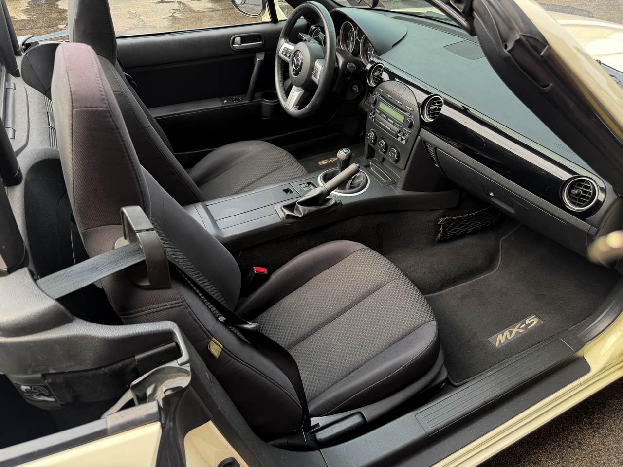 Mazda MX-5 Miata Touring 2008