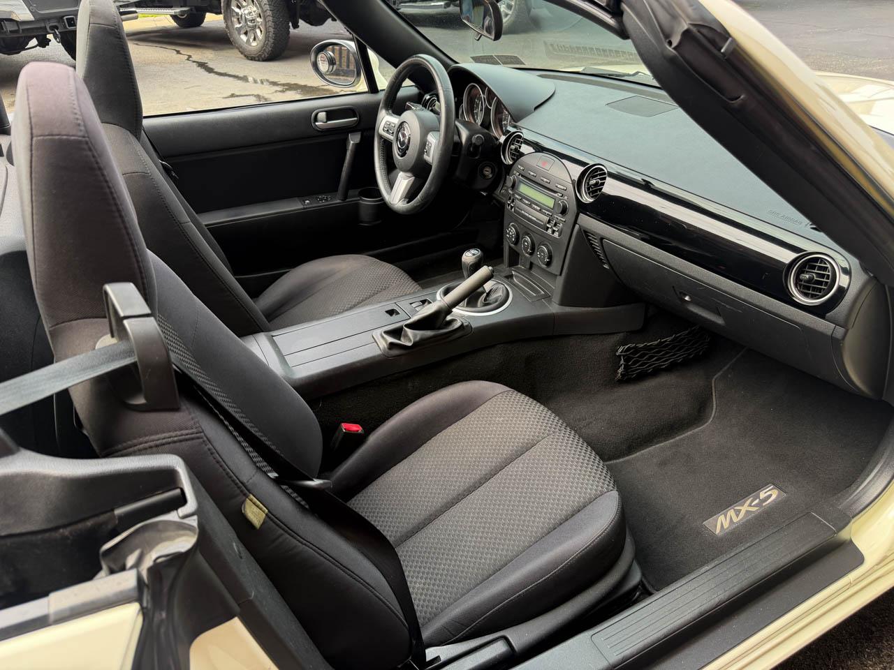 Mazda MX-5 Miata Touring 2008