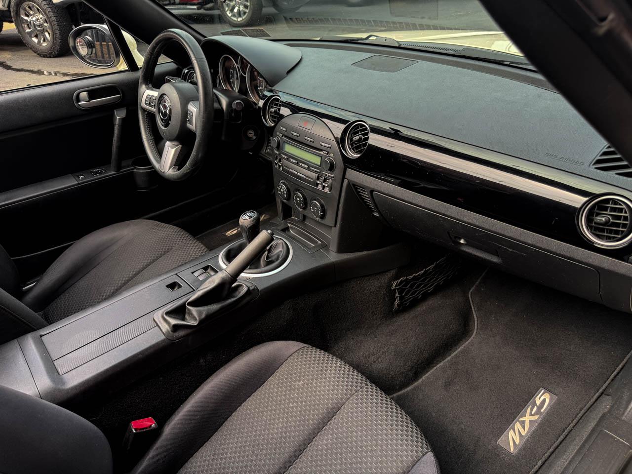Mazda MX-5 Miata Touring 2008