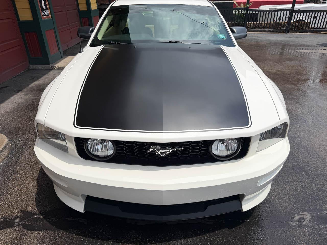 Ford Mustang  2007