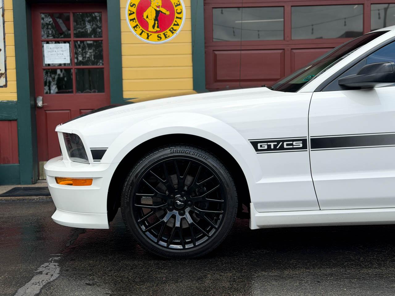 Ford Mustang  2007