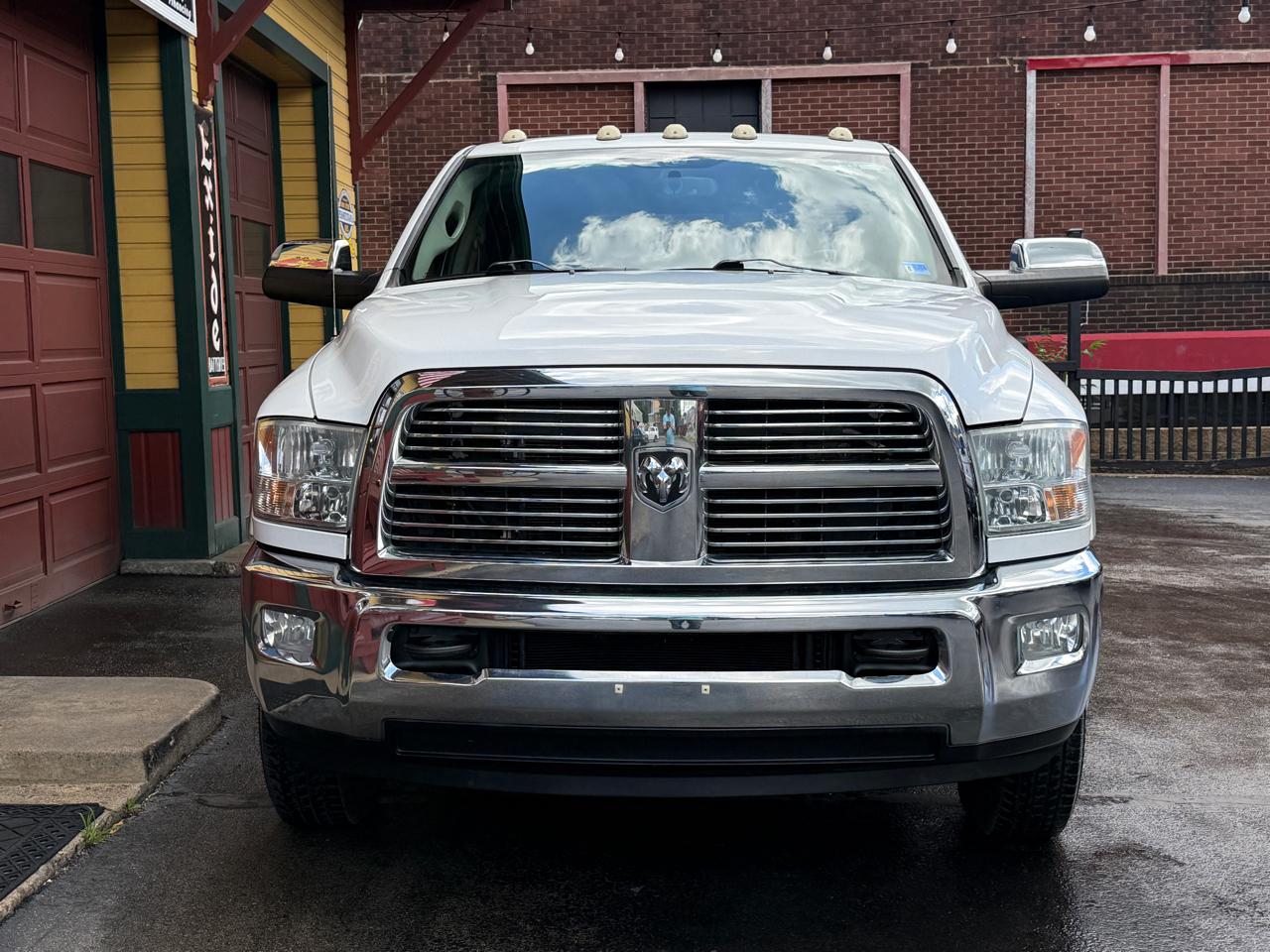 RAM 3500 Laramie Mega Cab 4WD DRW 2010