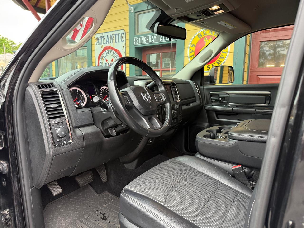 RAM 2500 4WD Crew Cab 149" Big Horn 2018