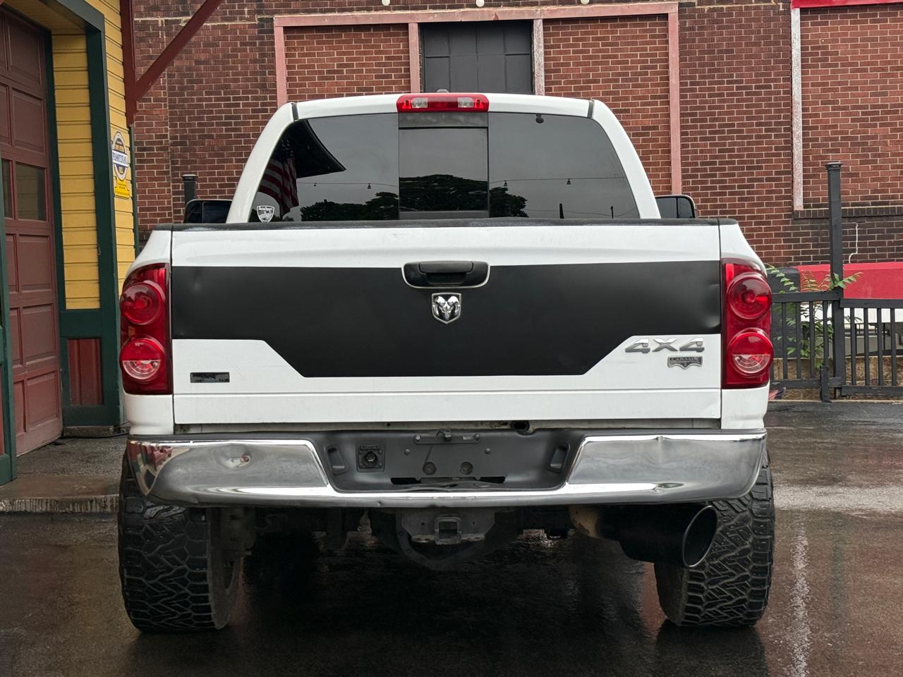 Dodge Ram 3500 4dr Quad Cab 140.5" SRW 4WD Laramie 2008