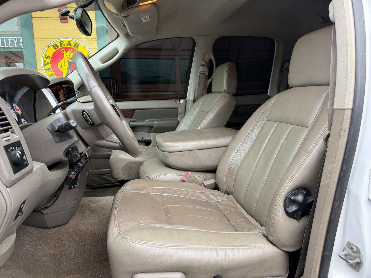 Dodge Ram 3500 4dr Quad Cab 140.5" SRW 4WD Laramie 2008