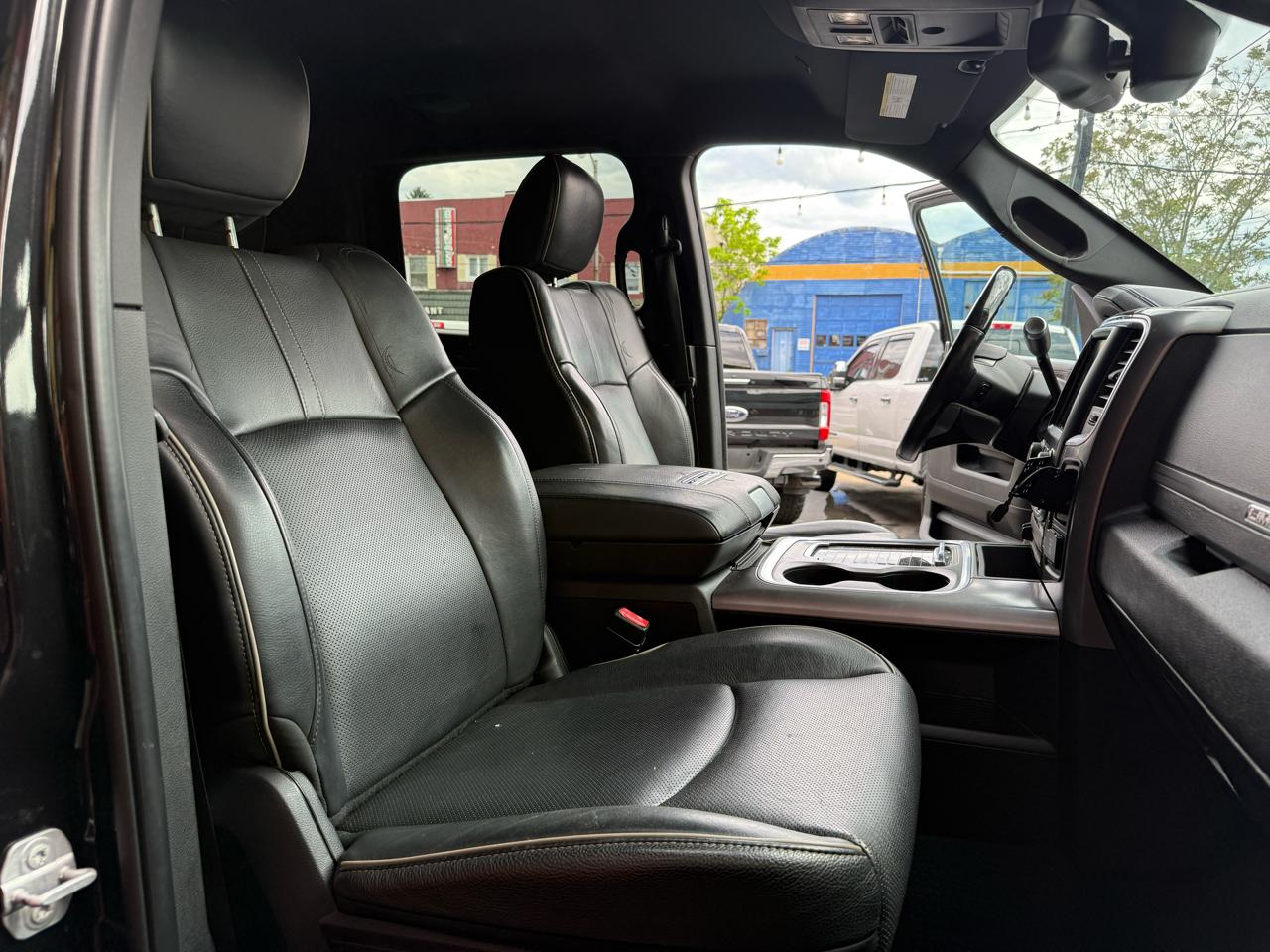 RAM 2500 4WD Mega Cab 160.5" Laramie Limited 2018