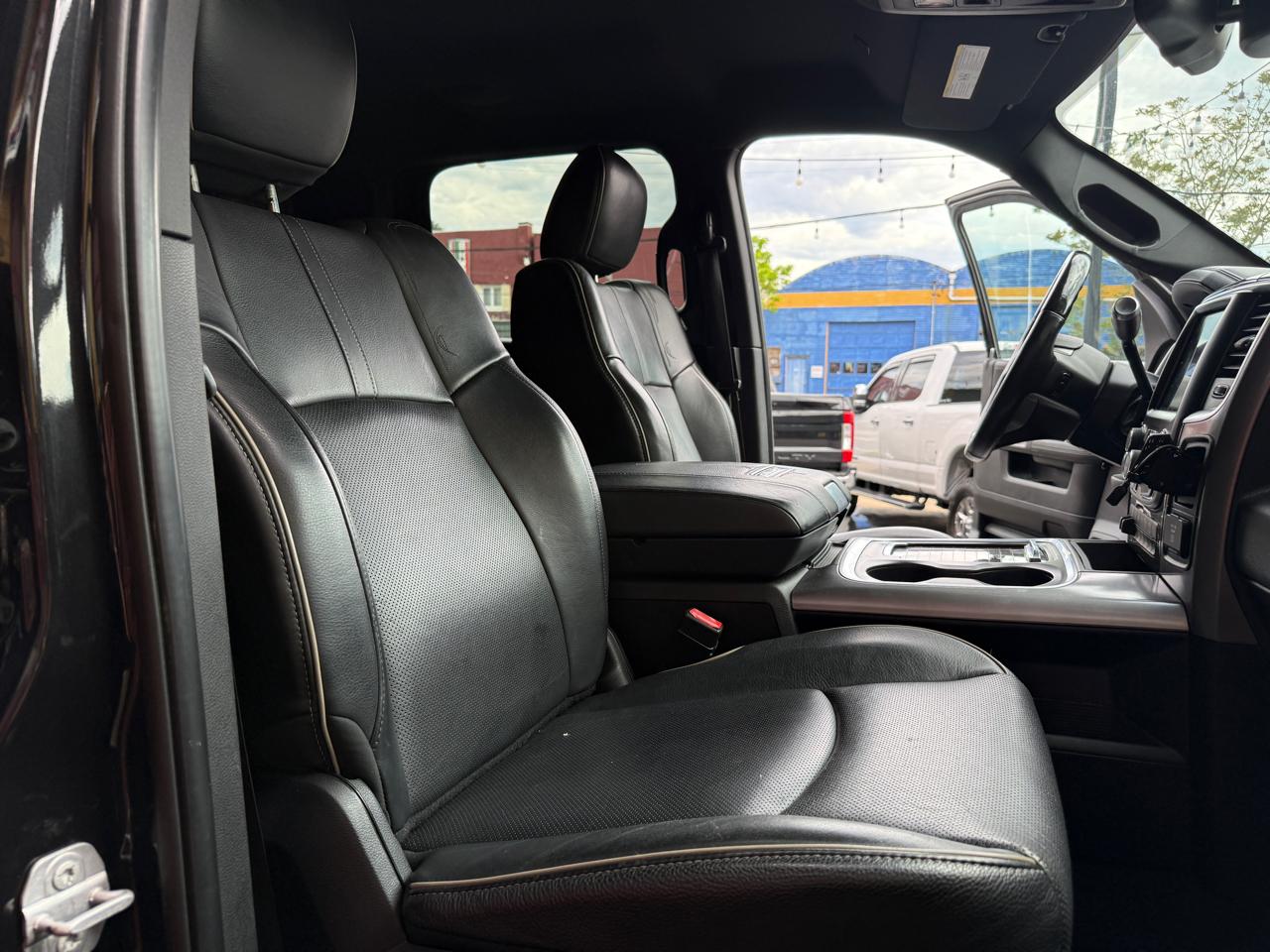 RAM 2500 4WD Mega Cab 160.5" Laramie Limited 2018
