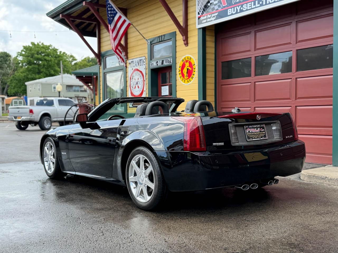 Cadillac XLR Convertible 2005
