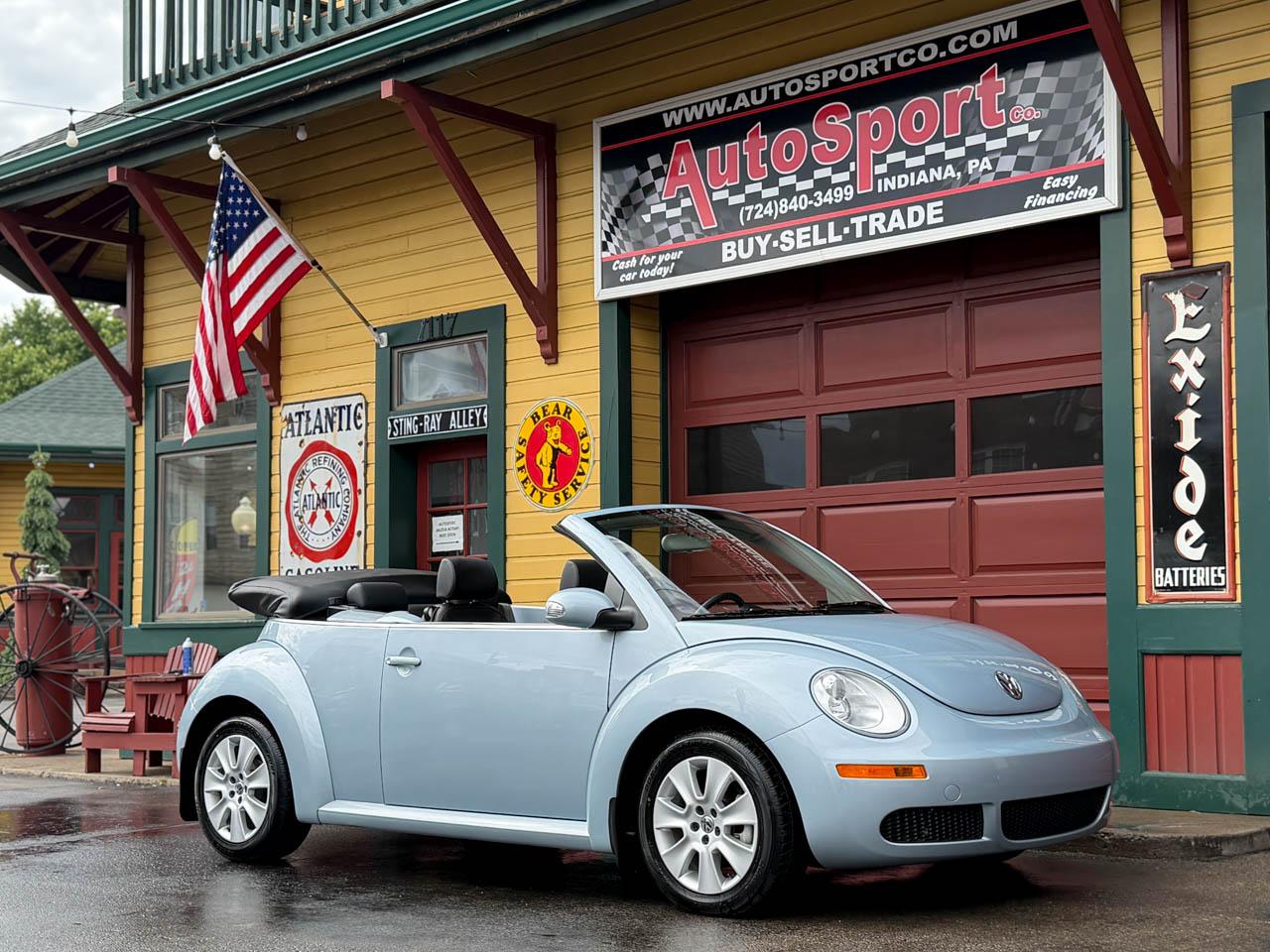 Volkswagen New Beetle 2.5L PZEV Convertible 2010