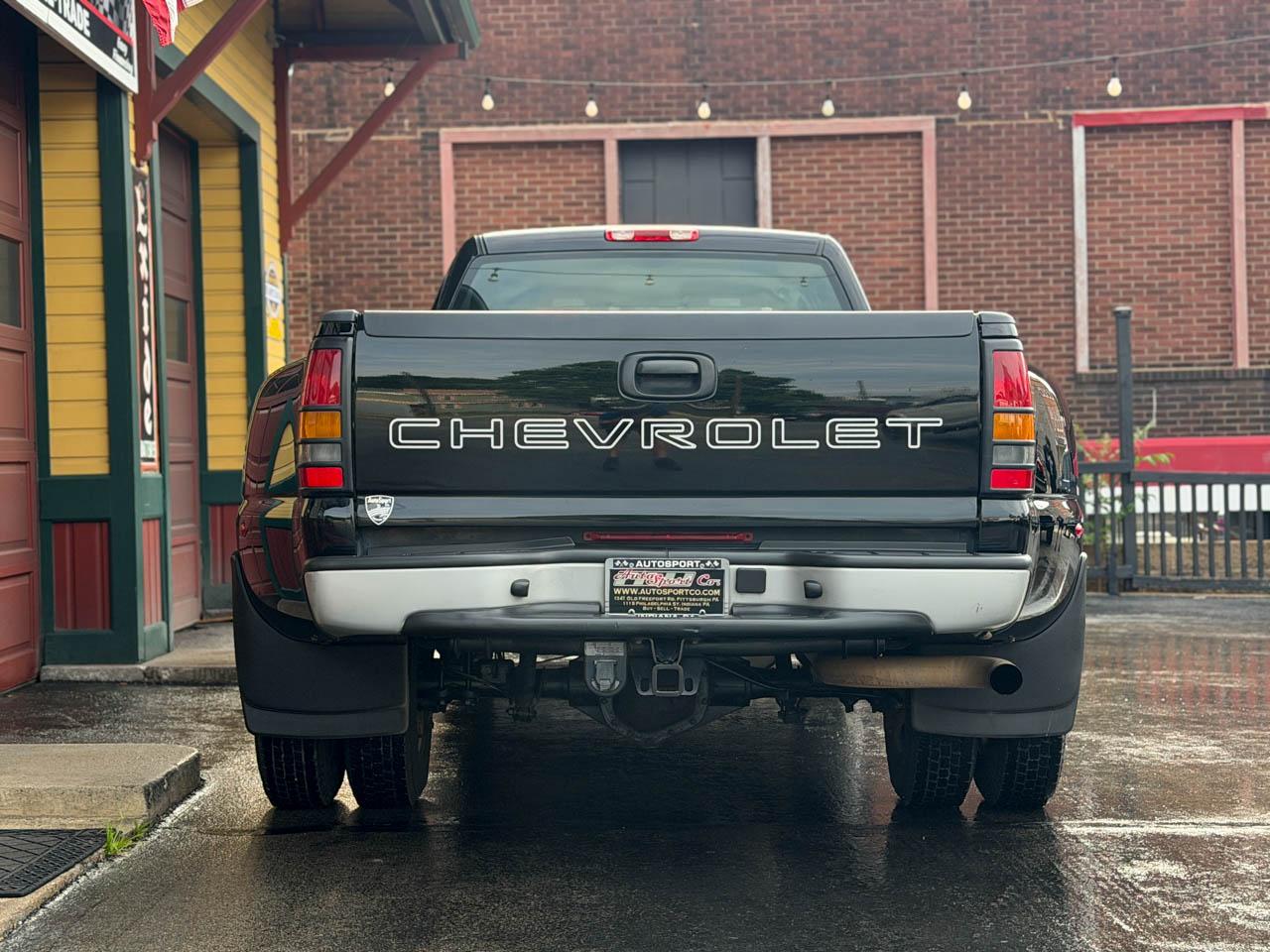 Chevrolet Silverado 3500 Work Truck 4WD DRW 2005