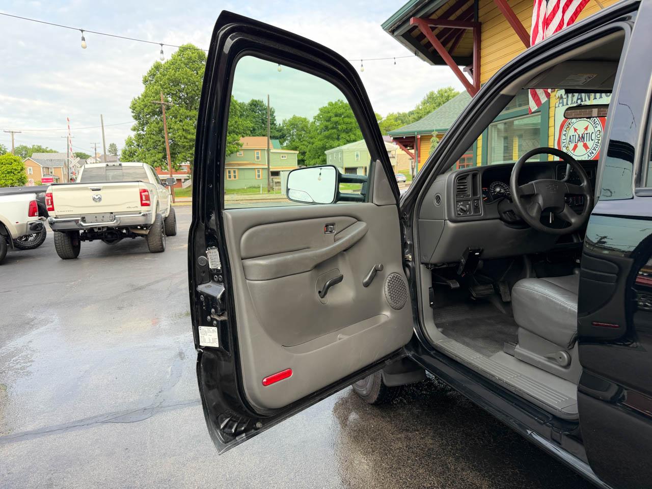 Chevrolet Silverado 3500 Work Truck 4WD DRW 2005