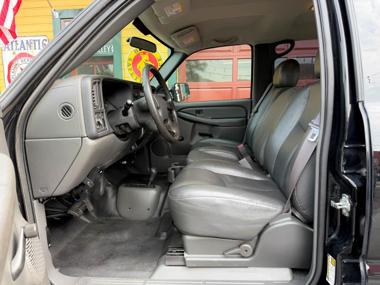 Chevrolet Silverado 3500 Work Truck 4WD DRW 2005
