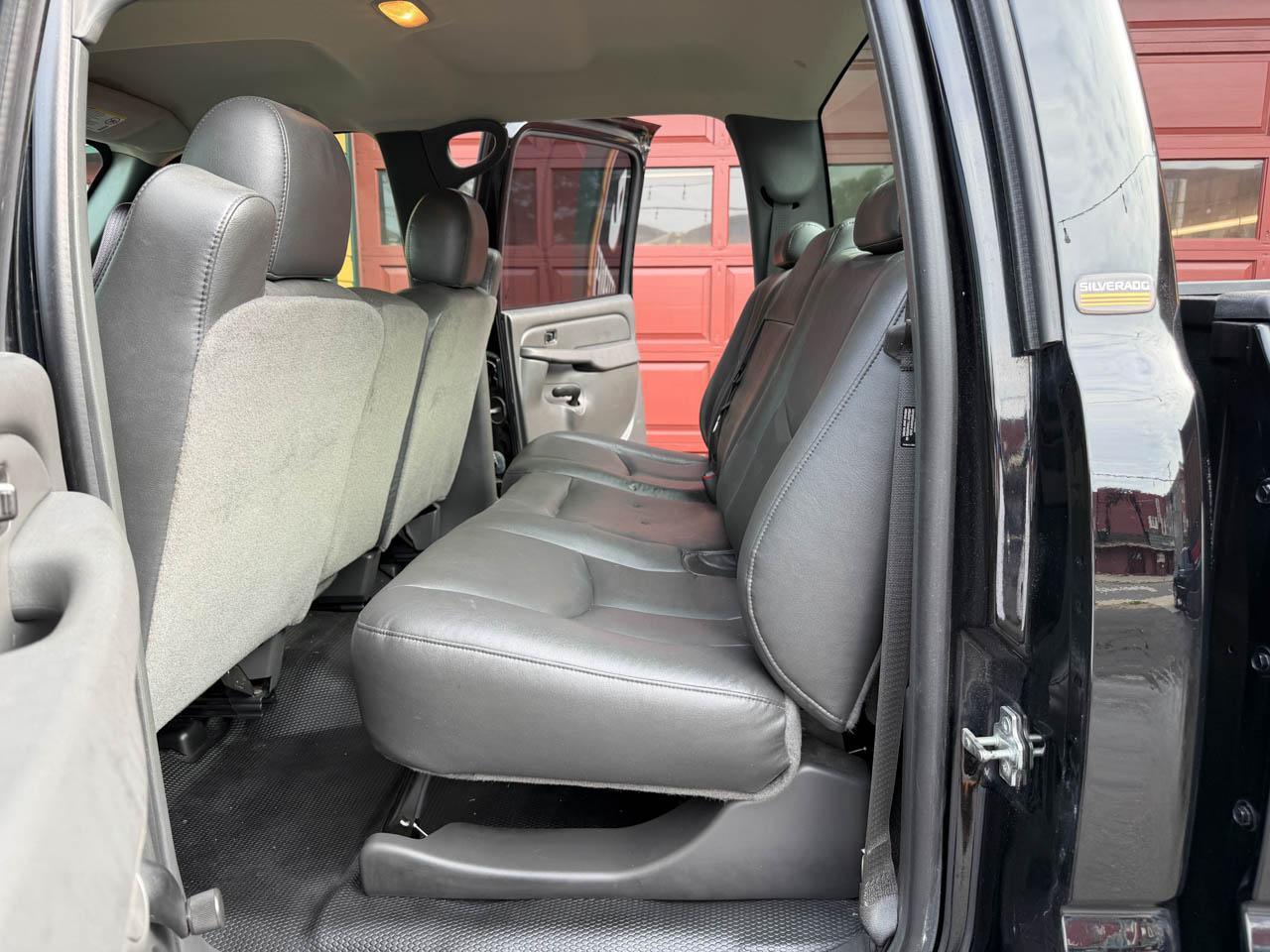 Chevrolet Silverado 3500 Work Truck 4WD DRW 2005