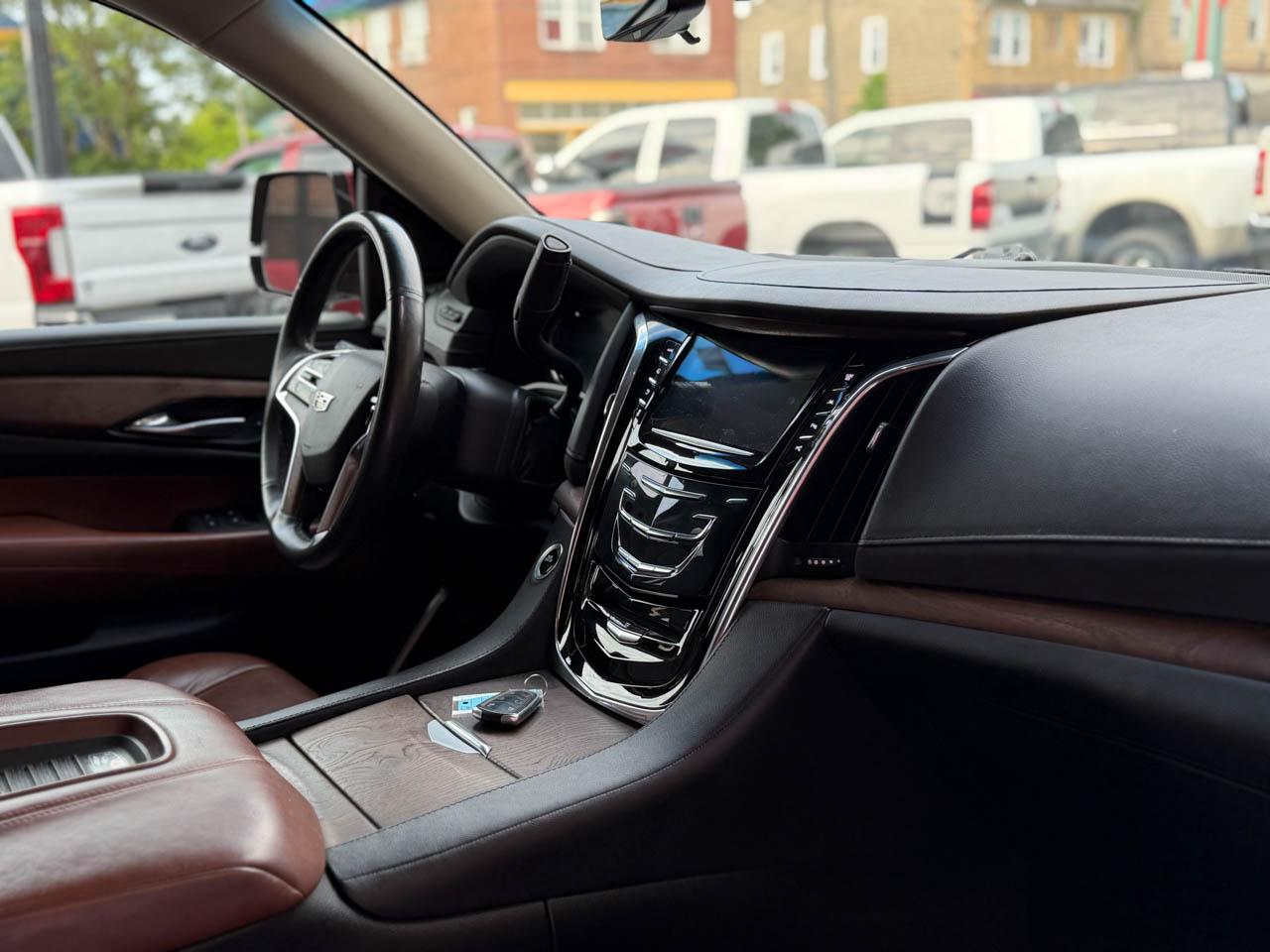 Cadillac Escalade  2018