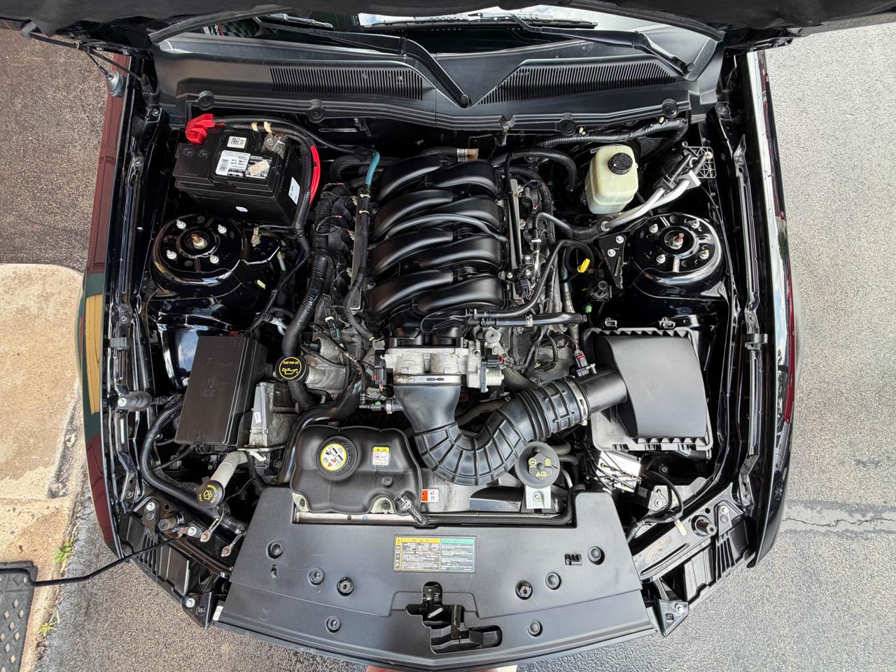 Ford Mustang GT Deluxe Coupe 2006