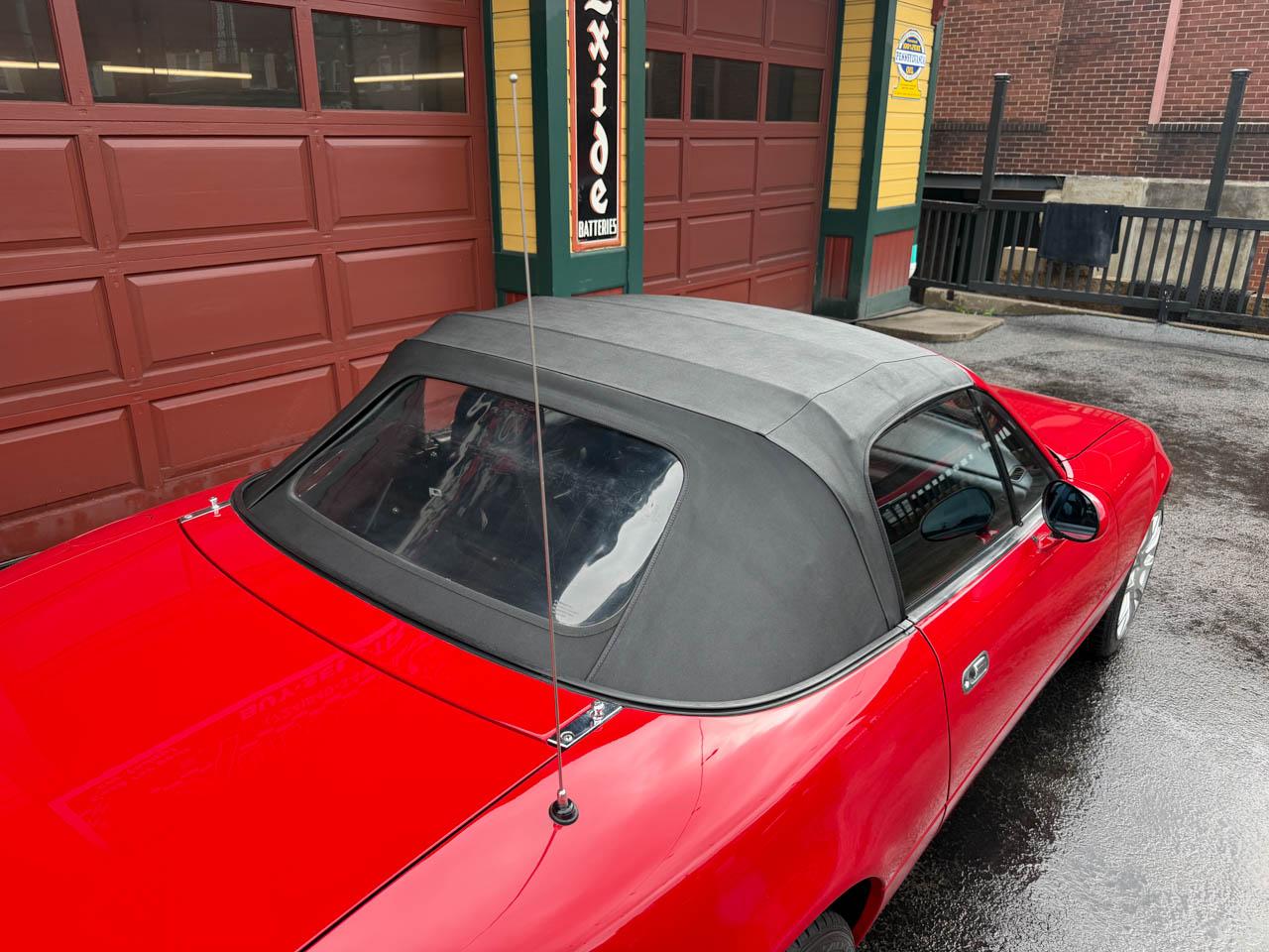 Mazda MX-5 Miata Base 1990